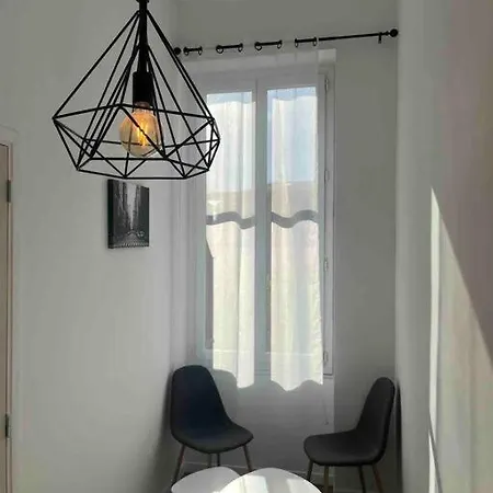 Designed Flat In Center Apartament